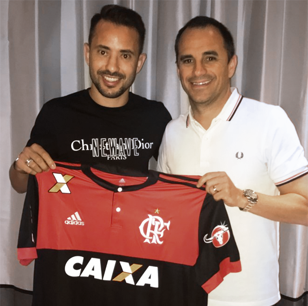 Rodrigo Caetano foi a São Paulo fechar últimos detalhes antes de anunciar Éverton Ribeiro (Foto: Divulgação/Flamengo)