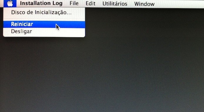 Reiniciando o Mac (Foto: Reprodução/Helito Bijora)