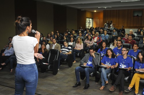 Rede Globo Tvgazetaes Carol Barcellos Compartilha Experi Ncias