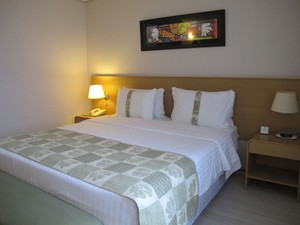 Apartamentos e suítes estão disponíveis para locação (Foto: Nathália Duarte/G1)