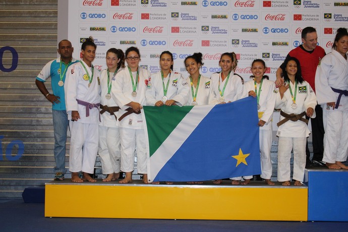 Equipe feminina de judô é prata nos Jogos Escolares da Juventude 2015 (Foto: Divulgação/Aline Morais)