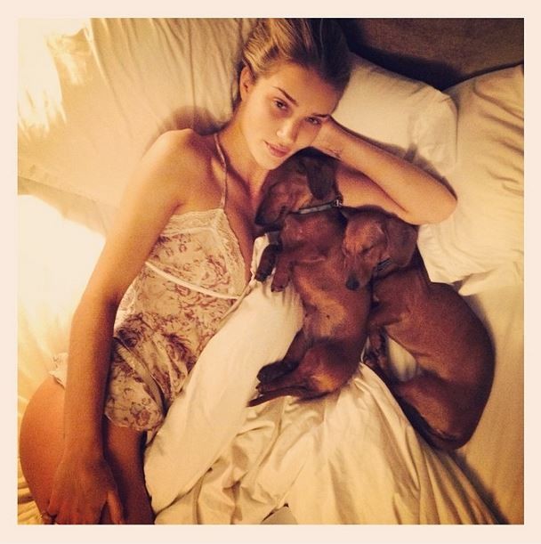 Rosie Huntington (Foto: Instagram/Reprodução) Rosie Huntington (Foto: Instagram/Reprodução)