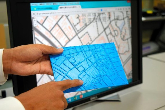 Mapa impresso em 3D tem objetivo de ajudar deficientes visuais (foto: Reprodução/Asahi Shimbun)