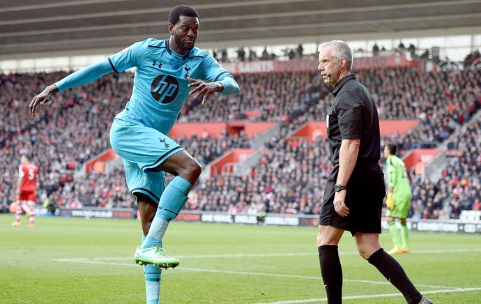 emmanuel-adebayor_tottenham_reu_95.jpg