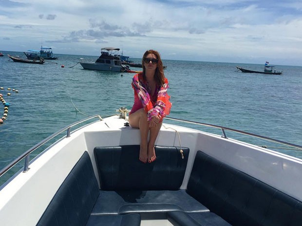 Marina Ruy Barbosa em passeio de barco em Koh Samui, ilha da Tailândia (Foto: Instagram/ Reprodução)