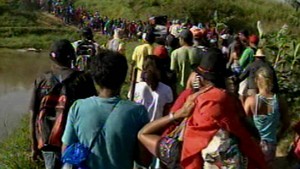 Mais famílias chegam para ocupar a Fazenda Cedro (Foto: Reprodução/TV Liberal)