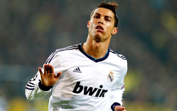 Cristiano Ronaldo comemora gol do Real Madrid contra o Borussia Dortmund (Foto: AP)