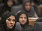 Polícia iraniana inspeciona motoristas que não usam o véu corretamente
