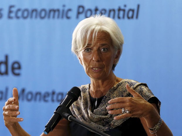 Christine Lagarde fala na Universidade da Indonésia em Jacarta, nesta terça-feira (Foto: Reuters)