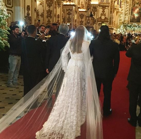 Vestido de noiva de Preta Gil tem 50 mil pérolas e renda chantilly francesa (Foto: Reprodução do Instagram) Vestido de noiva de Preta Gil tem 50 mil pérolas e renda chantilly francesa (Foto: Reprodução do Instagram)