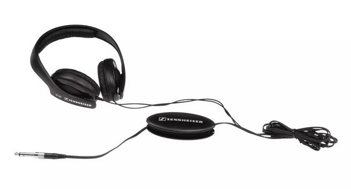 Com adaptador na caixa, Sennheiser HD 202 é compatível com mais aparelhos (Foto: Divulgação/Sennheiser)