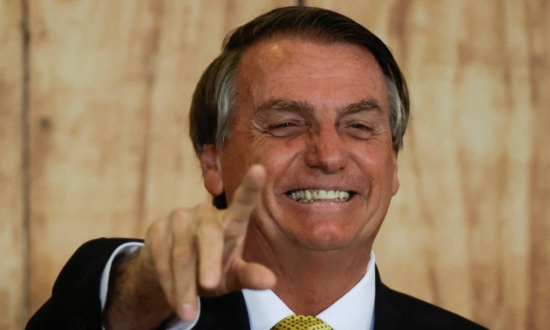 Bolsonaro Diz Que Gastou R Milh Es No Cart O Para Acumular Milhas