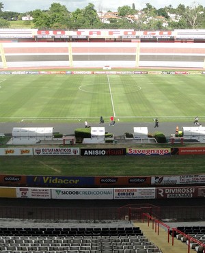 estádio Santa Cruz, Ribeirão Preto (Foto: Leonardo Lourenço)