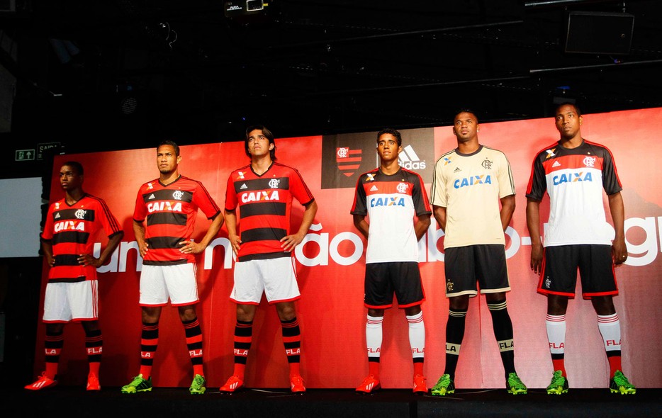 Flamengo e Adidas apresentam novos uniformes para temporada 2013/14 Camisa_flamengo1_marcelodejesus