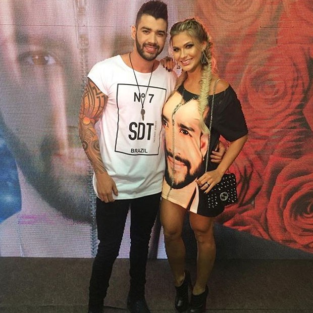 Gusttavo Lima e Andressa Suita em show em em Caldas Novas, Goiás (Foto: Instagram/ Reprodução)