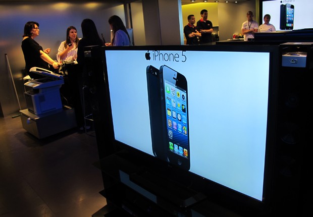 Fast Shop vende iPhone 5 (Foto: Amanda Demetrio/G1)