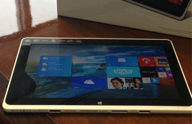 Novo tablet da Acer está entre os dispositivos com Windows 8.1 que serão lançados no Brasil até o Natal (Foto: Daniela Braun/G1)
