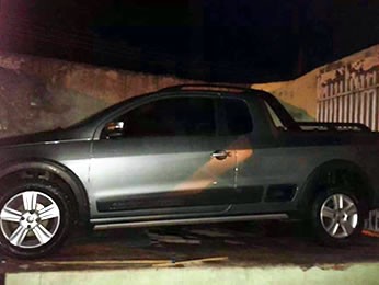 Carro foi recuperado na Bolívia após 'investigação' do próprio dono (Foto: Arquivo pessoal)