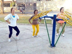 exercício físico atividade esporte caminhada Praça Celi Itaúna MG (Foto: Bruna Nogueira/Arquivo pessoal)