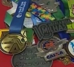 medalhas de Ricardo Tostes (Foto: Reprodução/Tv Integração)