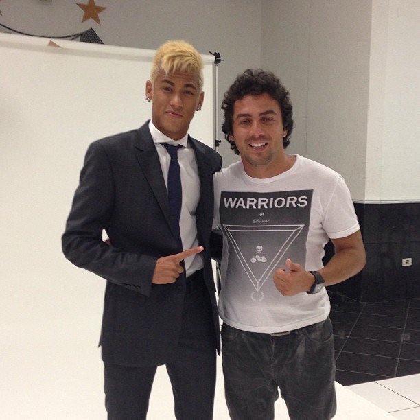 Neymar participa de sessão fotográfica (Foto: Reprodução/Instagram)