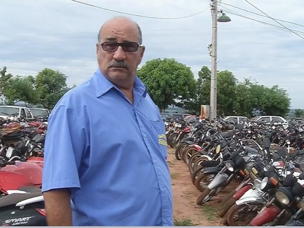 Paulo Sanches, dono da chácara, espera que a polícia recupere o que foi levado (Foto: Reprodução/TV TEM) Paulo Sanches, dono da chácara, espera que a polícia recupere o que foi levado (Foto: Reprodução/TV TEM)