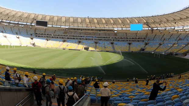comitiva vistoria estádio maracanã (Foto: André Durão / Globoesporte.com)