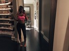 Em post, Kylie Jenner chama atenção por 'coleção' de sapatos