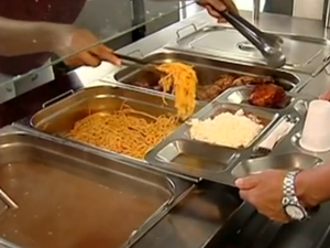 Restaurante popular oferecia almoço por preço baixo (Foto: Reprodução/ TV Gazeta)