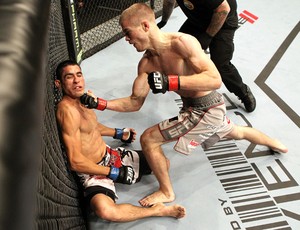 UFC 139 - Michael McDonald e Alex Soto (Foto: Agência Getty Images)