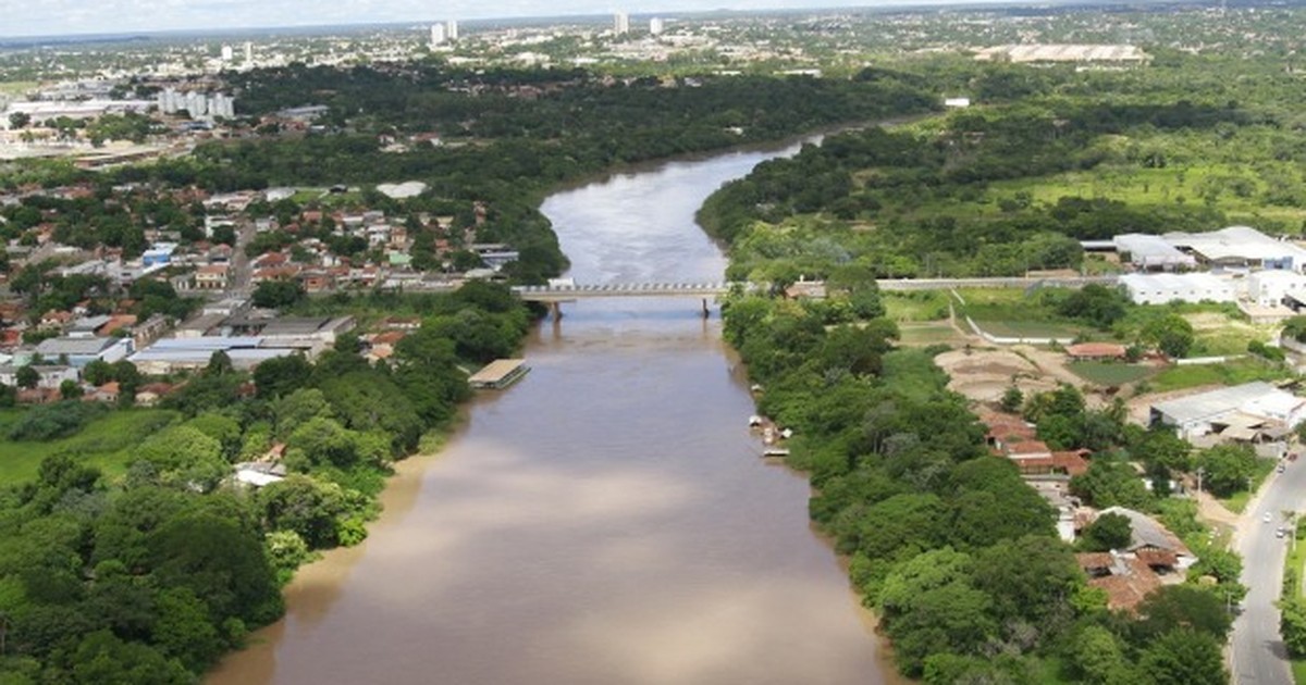 A Imagem Mostra No Rio Cuiabá Mato Grosso