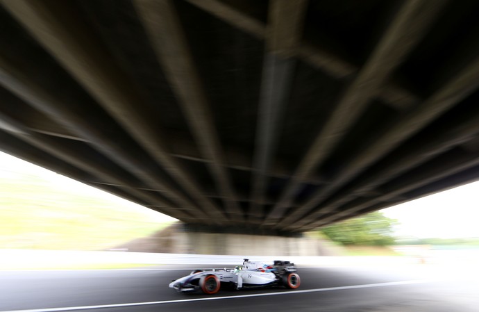 Felipe Massa em ação no treino livre para o GP do Japão (Foto: Getty Images)