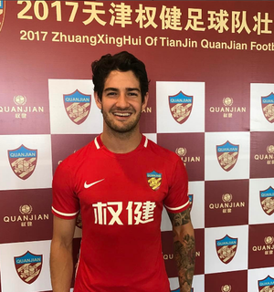 Roberto de Andrade diz que Mano e Tite tiveram pouca paciência com Pato