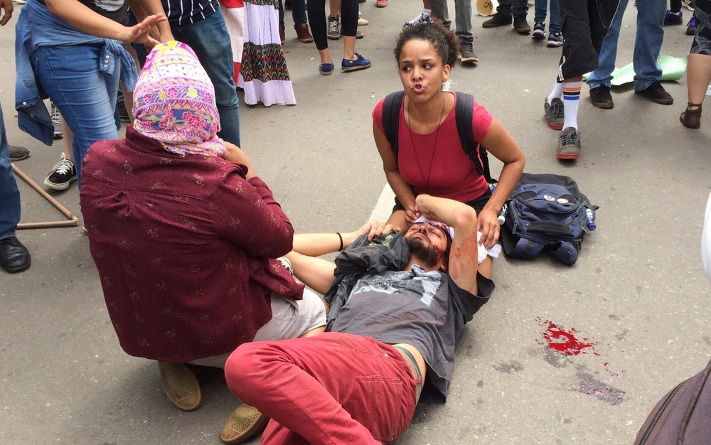 Mateus foi agredido durante manifestação em Goiânia (Foto: Vitor Santana/G1)