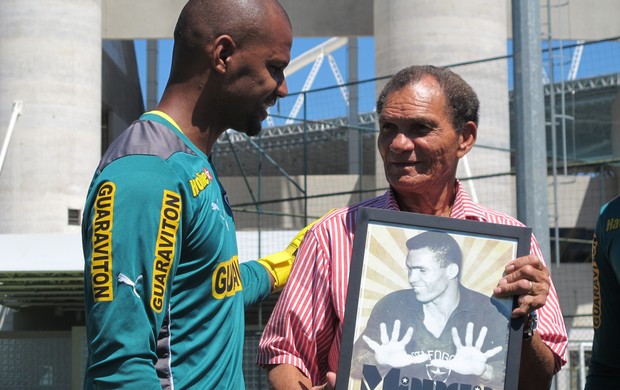 Jefferson e Manga goleiro Botafogo (Foto: Bernardo Eyng) Jefferson e Manga goleiro Botafogo (Foto: Bernardo Eyng)