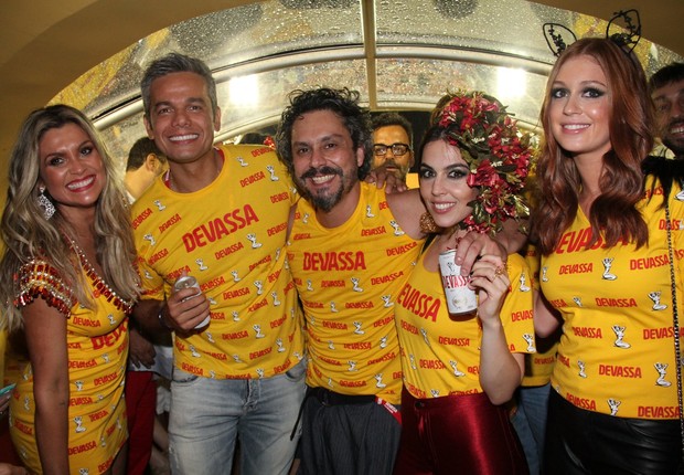 Nero com o casal Flavia Alessandra e Otaviano Costa e Marina Ruy Barbosa (Foto: Cleomir Tavares/Divulgação)