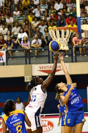 Maranhão Basquete x Brasília (Foto: Biaman Prado/MB/Divulgação)