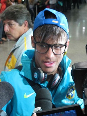 Neymar embarque Seleção (Foto: Leandro Canônico / Globoesporte.com)
