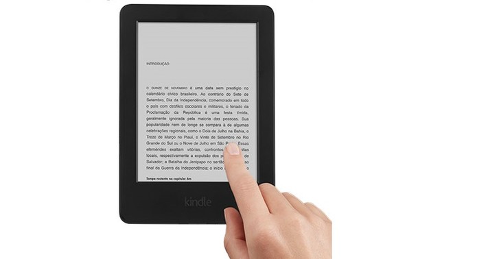 Novo Kindle da Amazon conta com tela touchScreen (Foto: Reprodução/Amazon) Novo Kindle da Amazon conta com tela touchScreen (Foto: Reprodução/Amazon)
