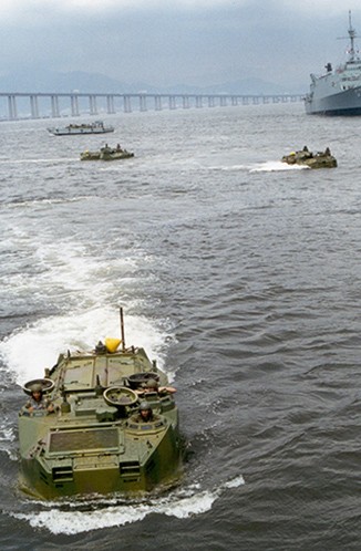Marinha realiza treinamento de segurança marítima. (Foto: Marinha / Divulgação)