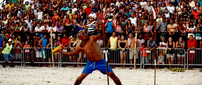 IV Jogos Tradicionais Indígenas 2014 - arremesso de lança (Foto: Sidney Oliveira/Agência Pará)