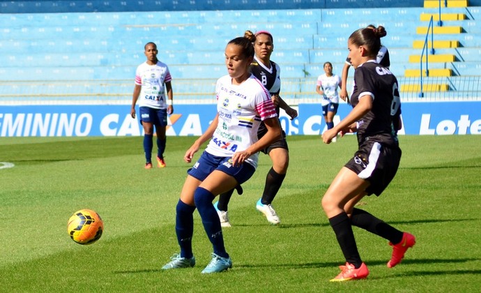 Gabi Portilho São José futebol feminino (Foto: Danilo Sardinha/GloboEsporte.com)