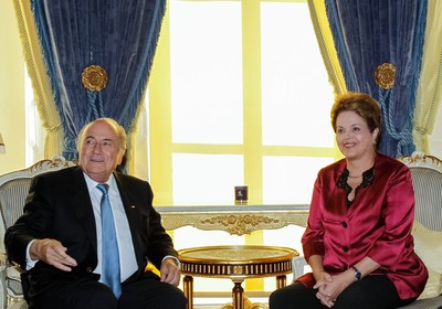 Blatter falou com Dilma sobre atrasos em obras da Copa de 2014 (Foto: Roberto Stuckert Filho/PR)