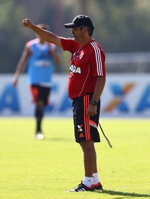 Ney Franco comanda treino do Flamengo (Foto: Divulgação/Flamengo)
