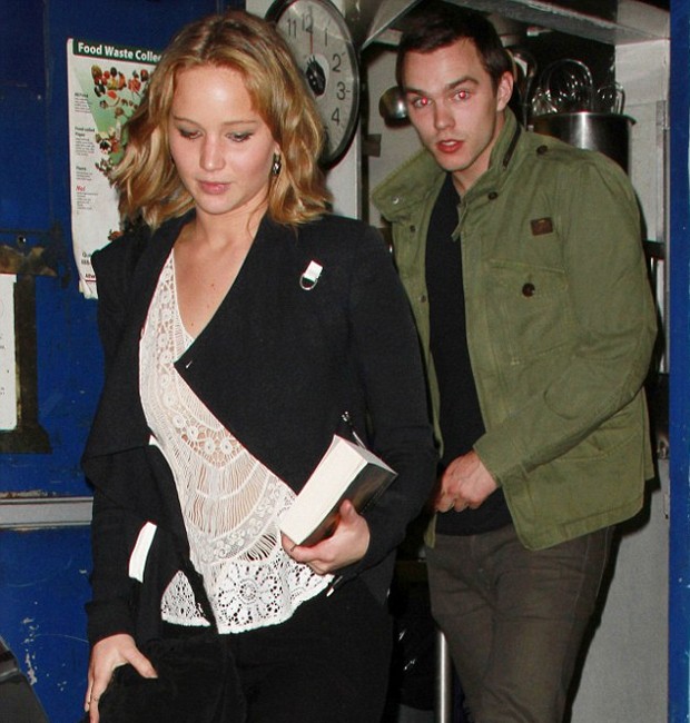 Jennifer Lawrence e Nicholas Hoult (Foto: Grosby Group) Jennifer Lawrence e Nicholas Hoult (Foto: Grosby Group)