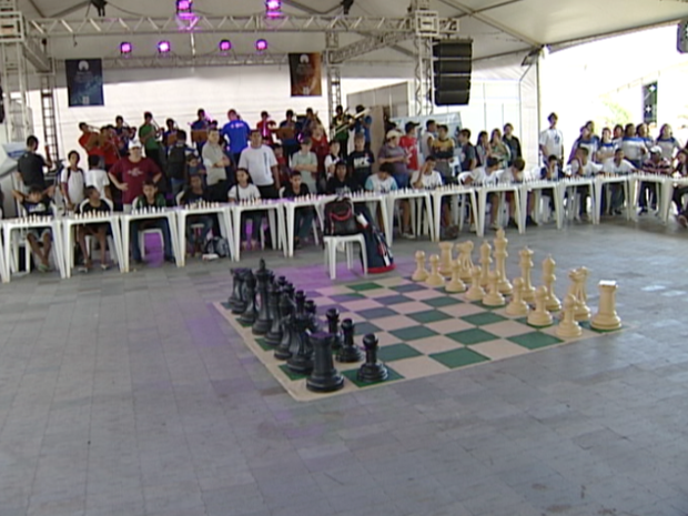 Grande desafio de xadrez é realizado no ES (Foto: Reprodução/TV Gazeta)