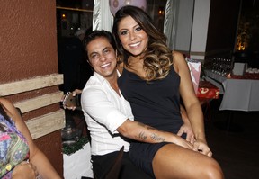 Thammy Miranda e Andressa Ferreira em restaurante em São Paulo (Foto: Celso Tavares/ EGO)