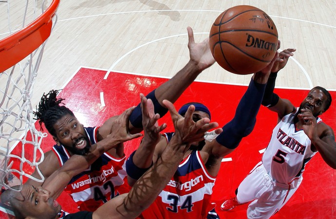 Atlanta Hawks x Washington Wizards Nenê Carroll NBA basquete (Foto: Getty Images)