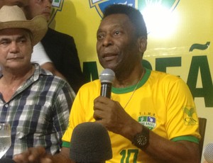 No Tocantins, Pelé fala sobre a seleção convocada por Felipão (Foto: Vilma Nascimento/GloboEsporte.com)