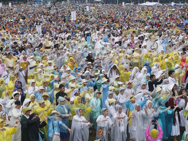 Missa bateu recorde de seis milhões de pessoas (Foto: Reuters)
